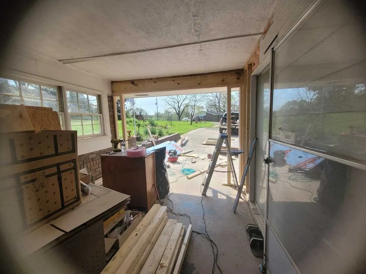 Air movers and dehumidifier for Drying & Dehumidification in Shillington